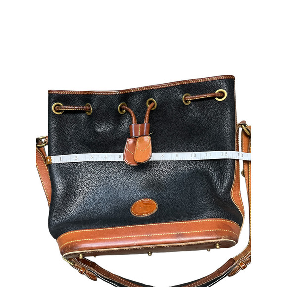 Dooney & Bourke Drowstring Bucket Bag / A2215116 Made In U.S.A - Picture 14 of 16